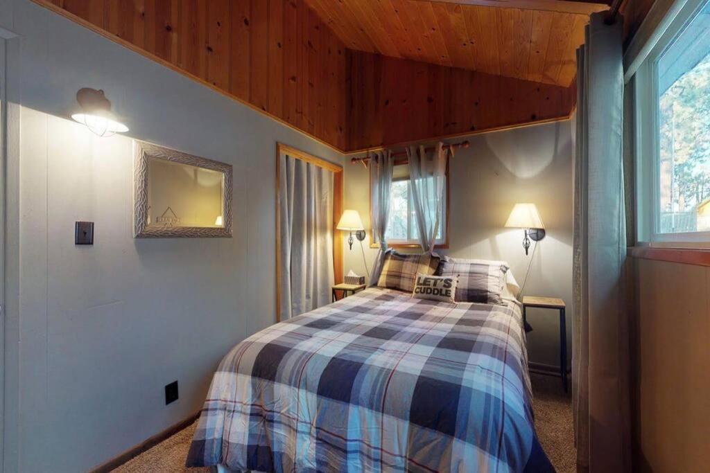 Willa so cozy LAZYBEARTIME private HOTTUB Big Bear Lake Zewnętrze zdjęcie